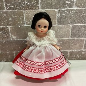 Madame Alexander doll, Russia